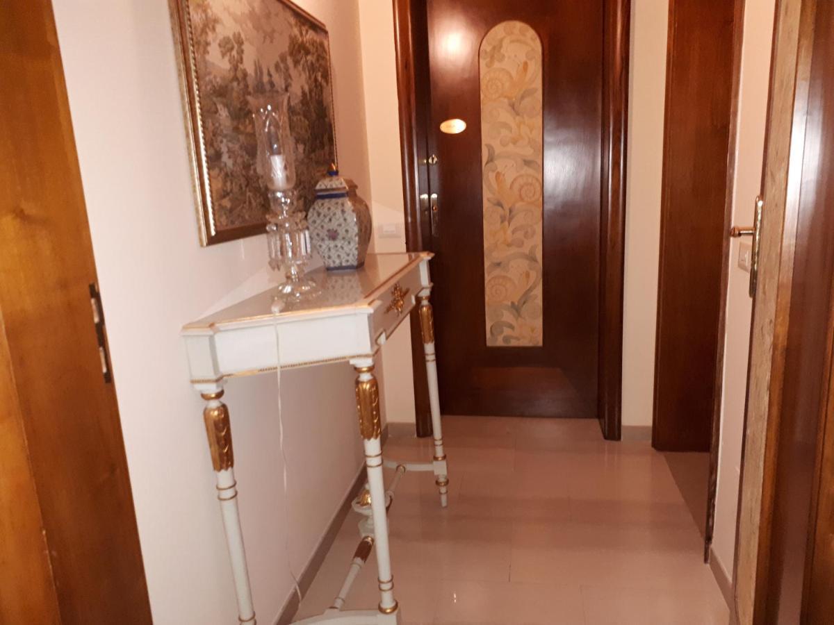 Bed and Breakfast Dimora Charleston Lecce Parcheggio Privato In Loco Gratis Exterior foto