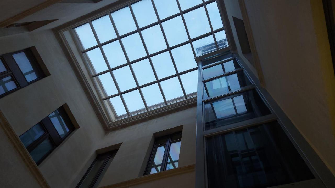 Bed and Breakfast Dimora Charleston Lecce Parcheggio Privato In Loco Gratis Exterior foto