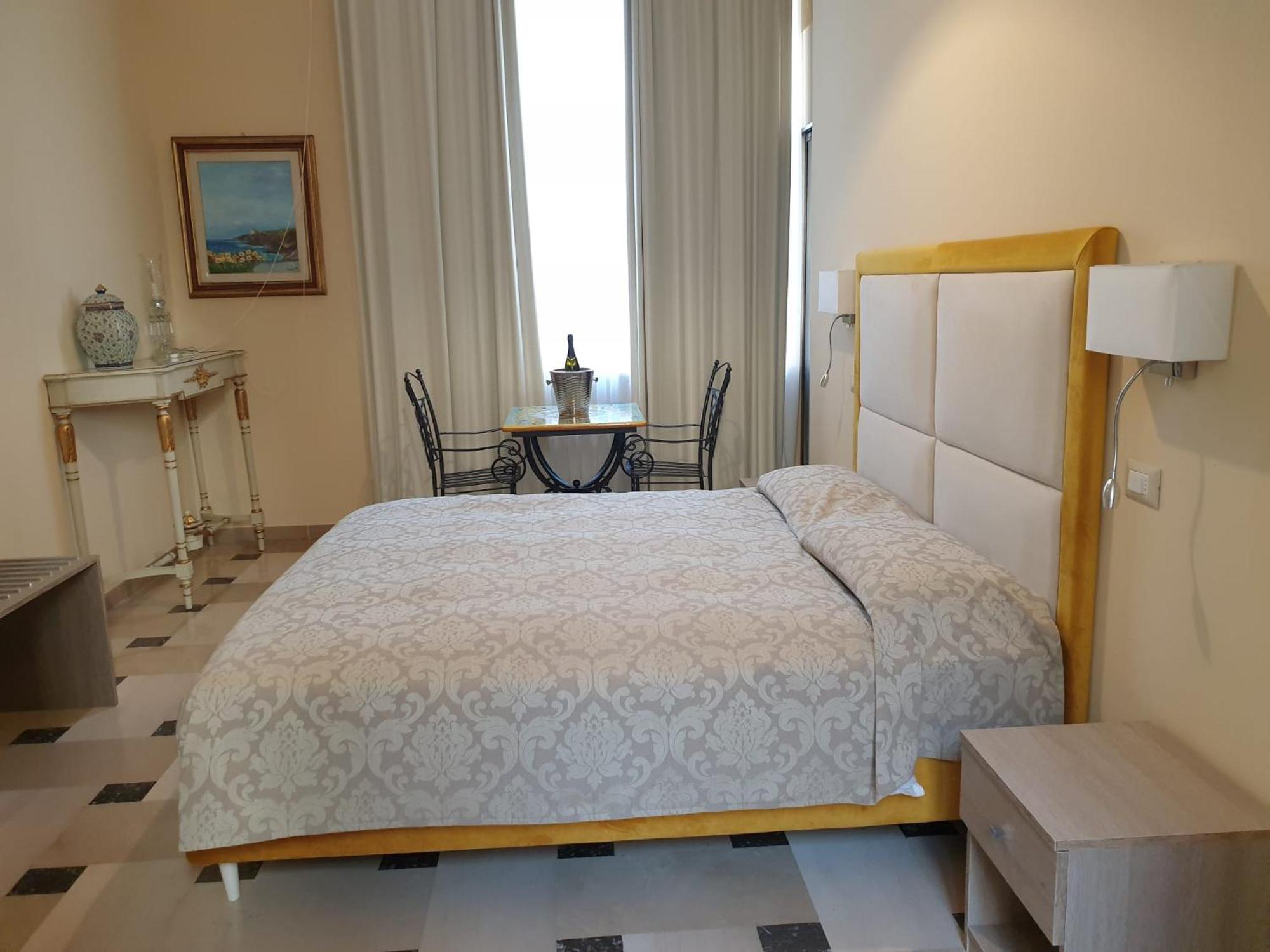 Bed and Breakfast Dimora Charleston Lecce Parcheggio Privato In Loco Gratis Zimmer foto